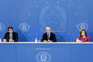 Conferenza stampa al termine del Consiglio dei ministri
