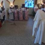 Papa in Africa, incontro con vittime violenze Congo