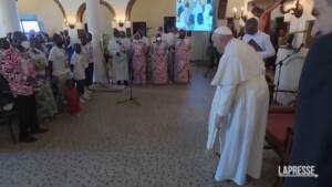 Papa in Africa, incontro con vittime violenze Congo