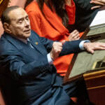 Ucraina, Ppe annulla vertice a Napoli dopo parole Berlusconi