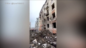 Ucraina, missili russi sul centro di Kharkiv: 5 feriti