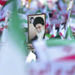 Iran, Khamenei concede grazia a migliaia detenuti