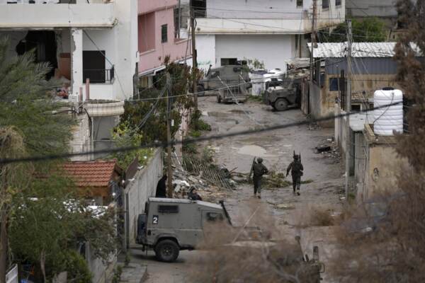 Medioriente, palestinesi uccisi in raid Israele