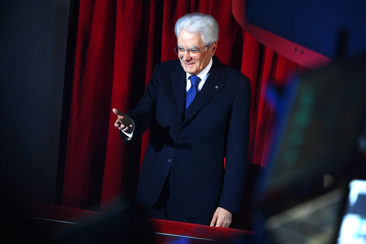 Sanremo, al via prima serata: c’è anche Mattarella