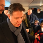 Lombardia, Conte in treno tra i pendolari