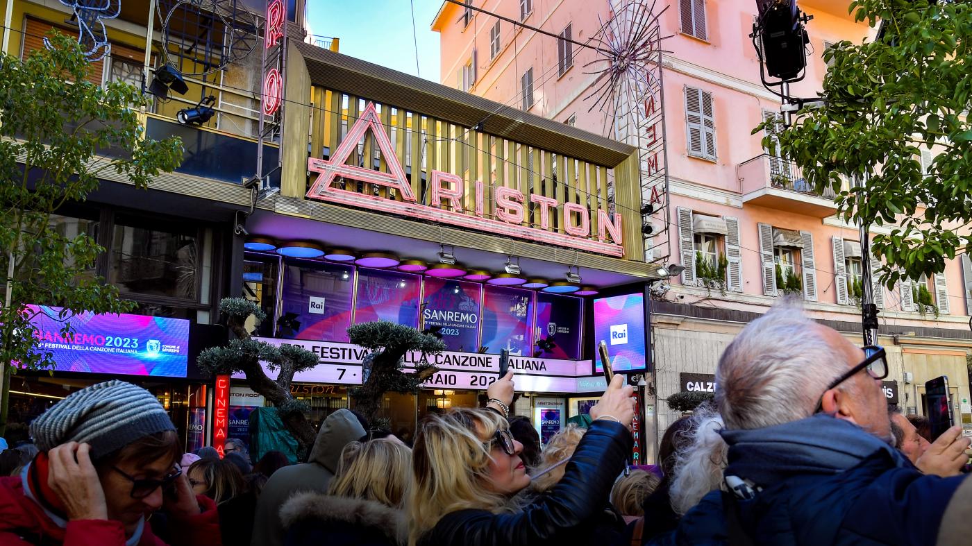 Sanremo 2026: Rai unica candidata, Mediaset e Discovery non aderiscono a bando Sanremo 2026: Rai unica candidata, Mediaset e Discovery non aderiscono a bando