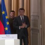 Ucraina, Macron a Zelensky: “Al vostro fianco”