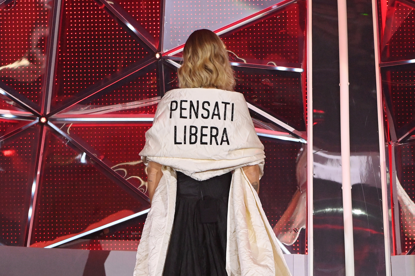 Sanremo, street artist: “Nessuna accusa di plagio a Ferragni”
