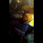 Turchia, bimba viva dopo 90 ore