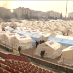 Turchia, tendopoli alla stadio di Kahramanmaras per gli sfollati