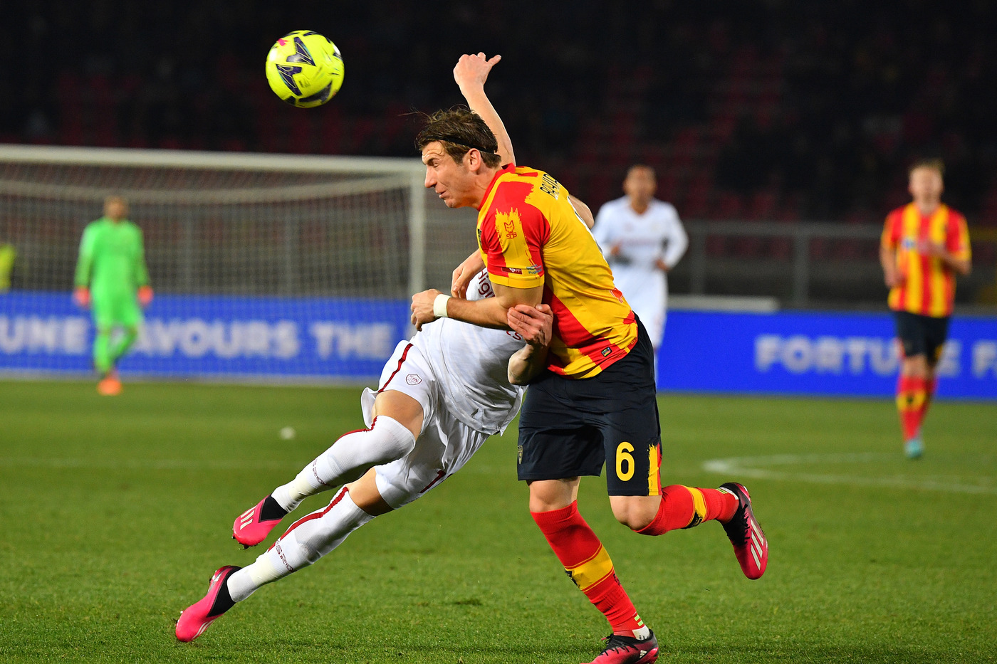 Lecce-Roma 1-1, salentini bloccano anche Mou Lecce-Roma 1-1, salentini bloccano anche Mou