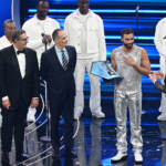 Sanremo, Mengoni vince la puntata delle cover