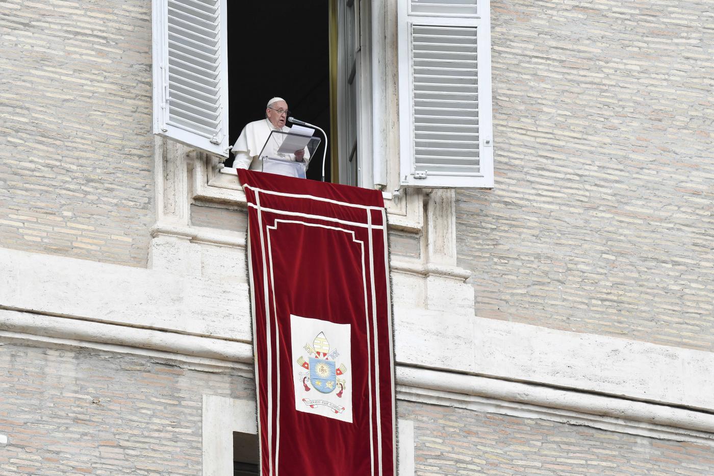 Ucraina, Papa: “Percorrere vie di pace” Ucraina, Papa: “Percorrere vie di pace”