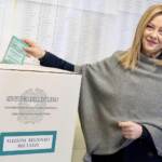 Regionali, Meloni in silenzio si gode vittoria