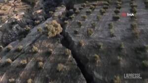 Turchia, una faglia enorme squarcia la terra