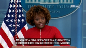 Usa, Casa Bianca su oggetti volanti: “Non extraterrestri”