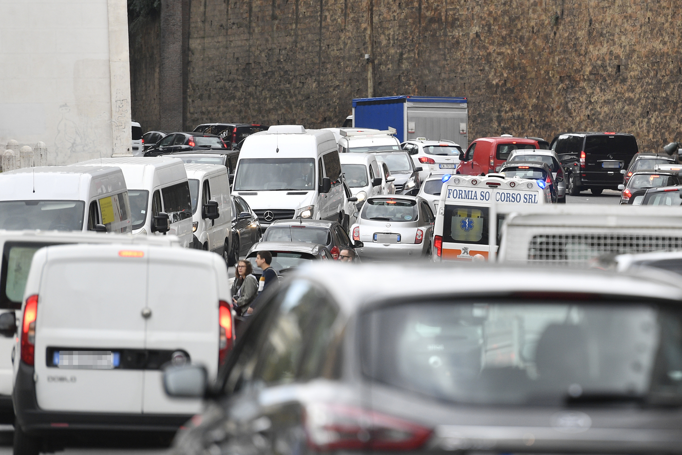 Auto, stop veicoli più inquinanti dal 2035: ok da Parlamento Ue