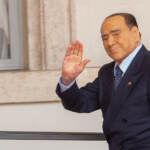 Berlusconi dimesso dall’ospedale San Raffaele