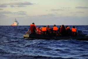 Migranti, oltre 70 dispersi in naufragio a largo della Libia