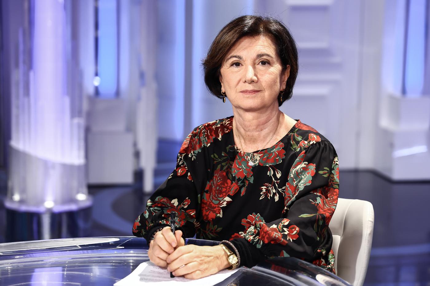 Famiglia, Roccella: “Natalità priorità assoluta governo”