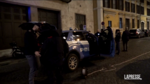 Roma: allarme bomba per pacco sospetto in via dei Sabini vicino Chigi