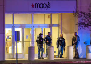 El Paso, spari in centro commerciale: un morto