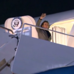 Usa, Harris in volo per Monaco per la Conferenza sulla sicurezza