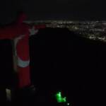 Brasile, il Cristo Redentore si illumina per Turchia e Siria