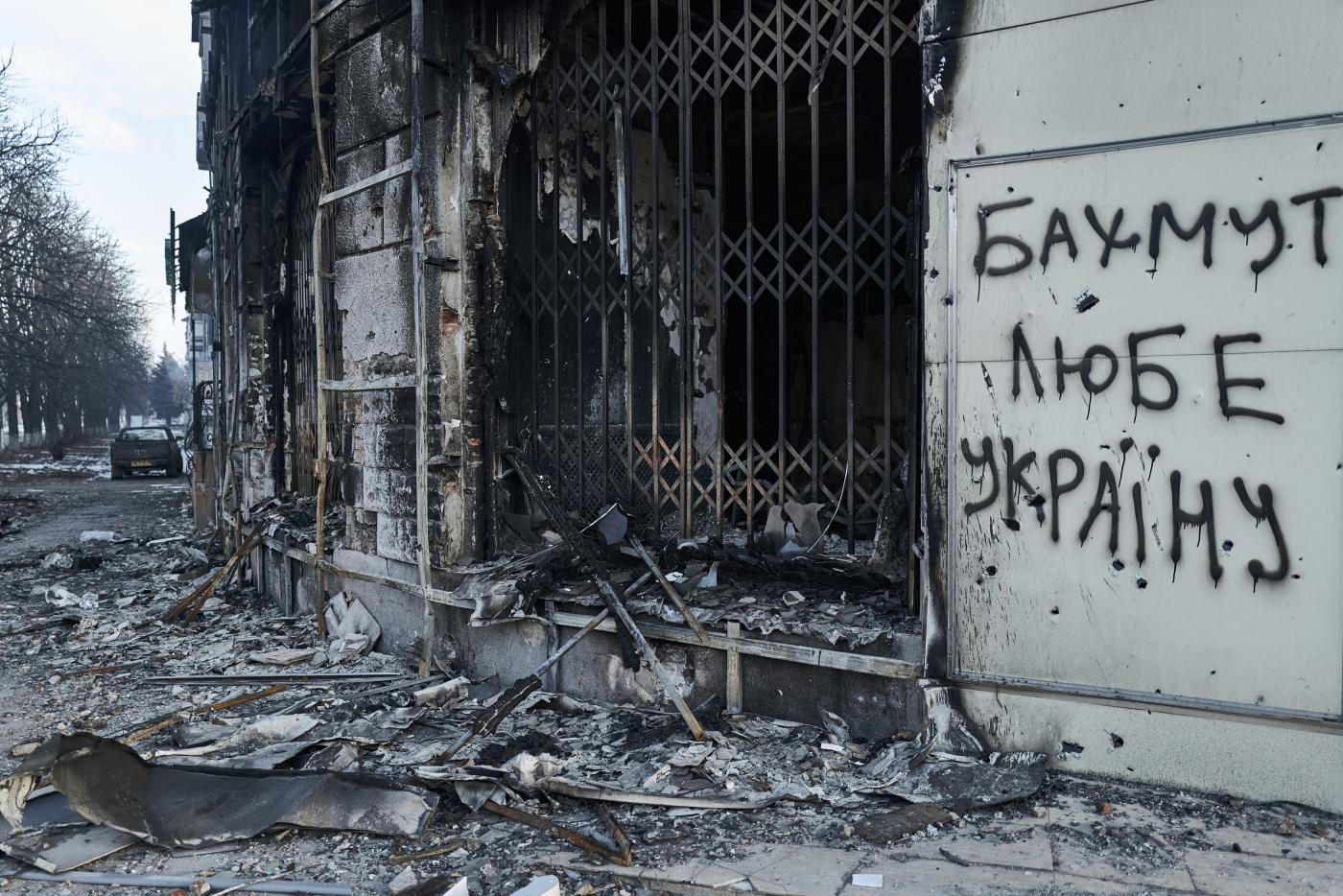 Ucraina, nuovi attacchi su Bakhmut