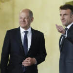 Ucraina, per Macron e Scholz non è ora del dialogo