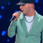 The Voice Senior, l’emozionante duetto tra Gigi D’Alessio e Clementino