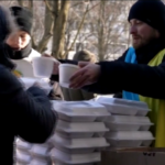 Ucraina, a Saltivka distribuiti pasti ai residenti
