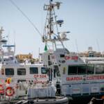 Migranti, oltre 2mila in hotspot Lampedusa