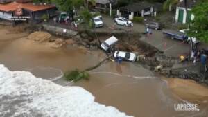 Brasile, inondazioni e frane: oltre 30 morti
