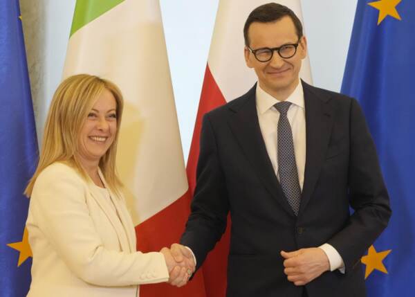 Giorgia Meloni a Varsavia prima dei colloqui sulla sicurezza regionale