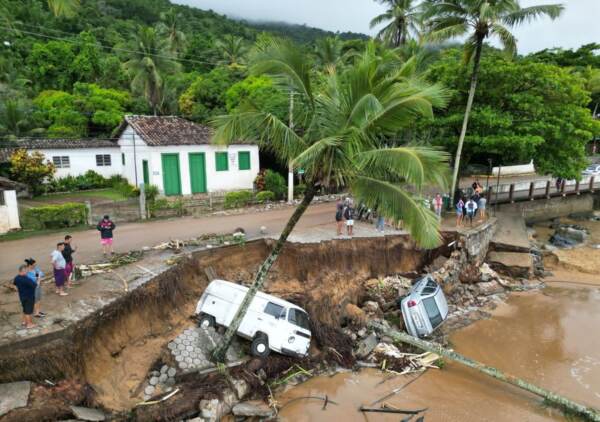 Brasile, inondazioni e smottamenti a San Paolo: morti