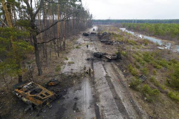 Ucraina, un morto in raid Kiev su territorio russo