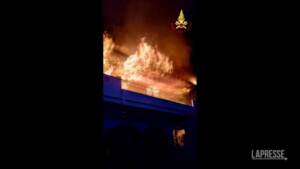 Milano, incendio in villetta: evacuate 5 persone