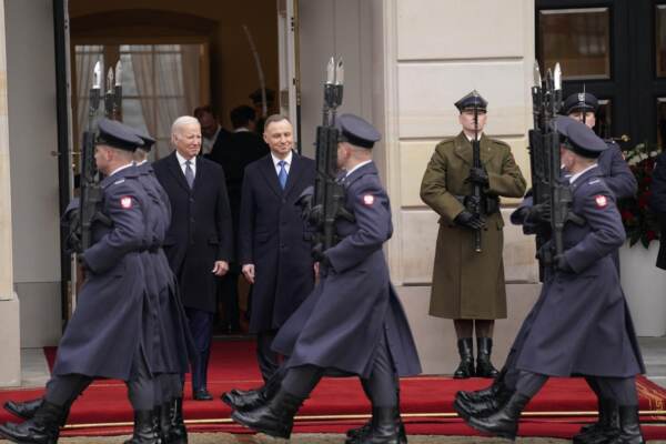 Joe Biden a Varsavia incontra il presidente polacco Andrzej Duda