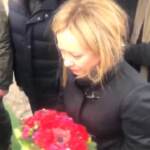 Ucraina, Meloni a Bucha depone fiori per le vittime