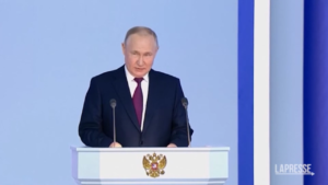 Ucraina, Putin: “Operazione militare per eliminare minaccia neonazista”