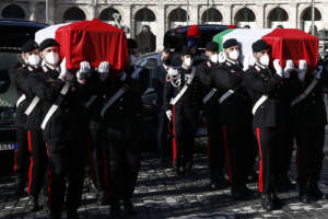 Attacco Congo: Funerali di stato per Attanasio e Iacovacci - i feretri avvolti dal tricolore