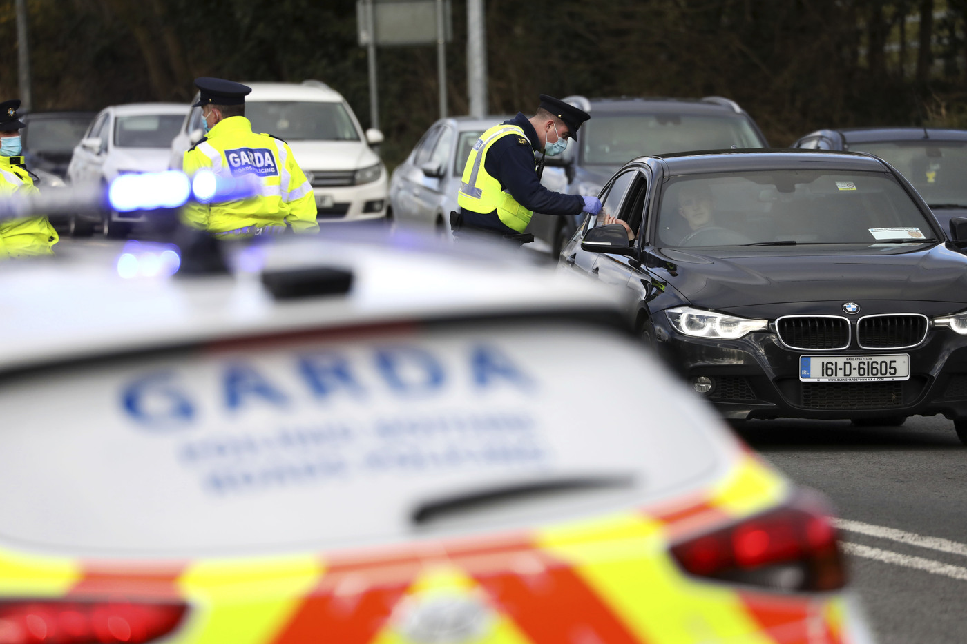 Irlanda del Nord, spari ad agente polizia: arresti