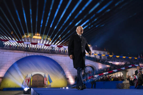 Ucraina, Biden: “Non credo Putin pensi a usare armi nucleari”