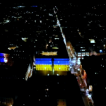 Ucraina, Palazzo Chigi illuminato con colori Kiev