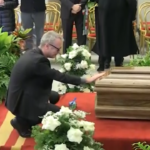 Costanzo, le lacrime di Diaco davanti al feretro