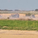 Israele, proteste palestinesi a confine con Gaza