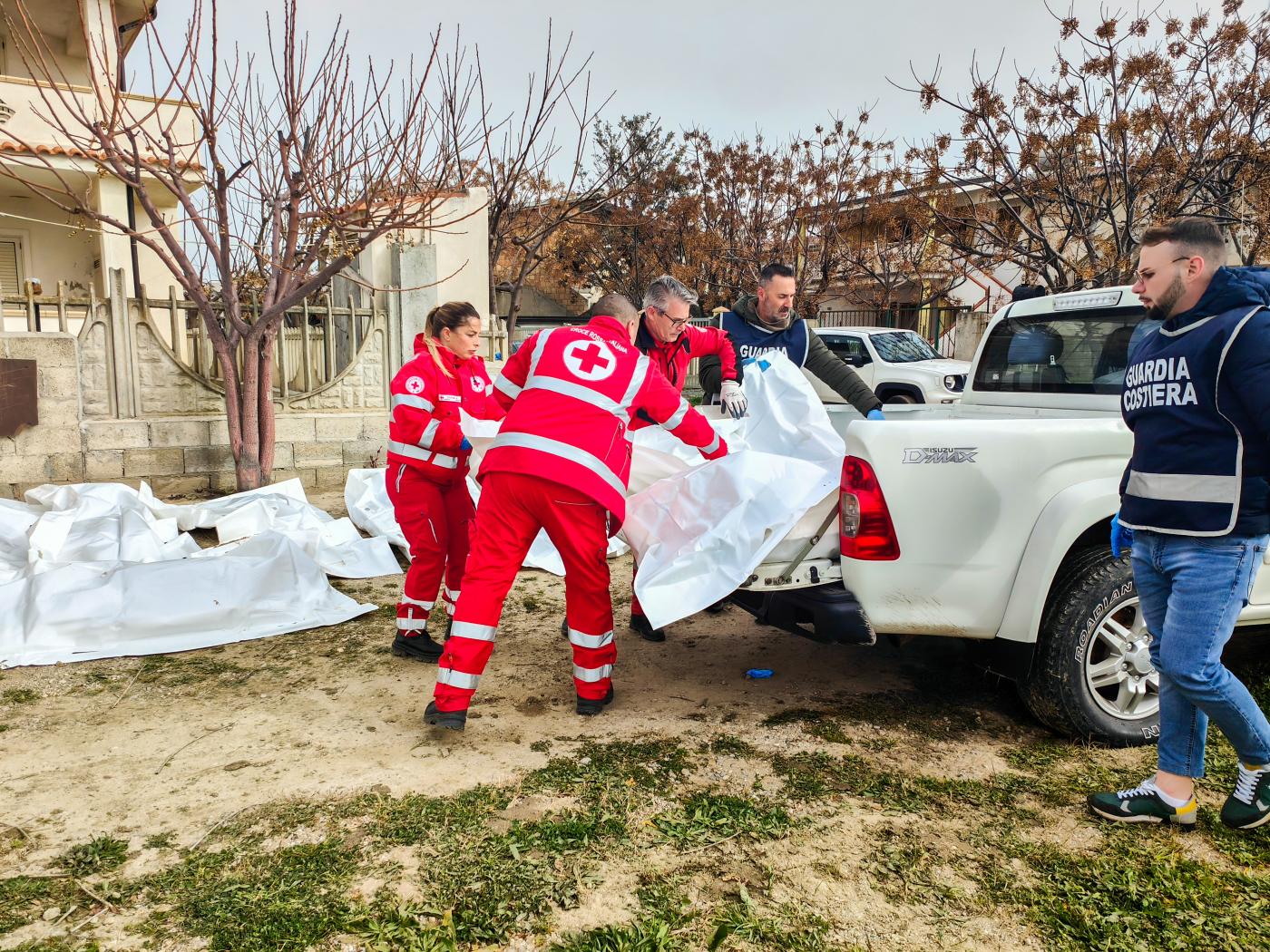 Migranti, naufragio a Crotone: vittime