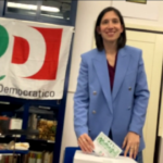 Pd, Elly Schlein vota a Bologna
