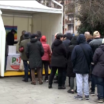 Pd, a Roma lunghe code alle primarie ma mancano i giovani